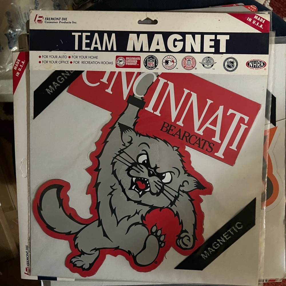 University of Cincinnati Bearcats car magnet